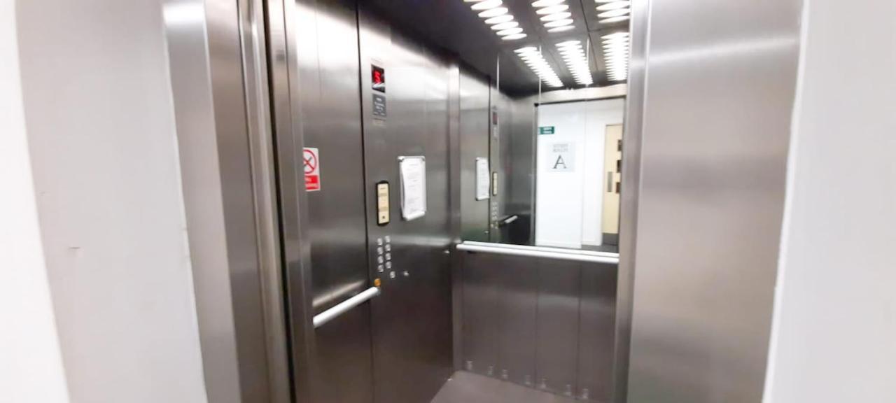 מנצ'סטר Lovely 2-Bedroom Apartment, Free Parking מראה חיצוני תמונה