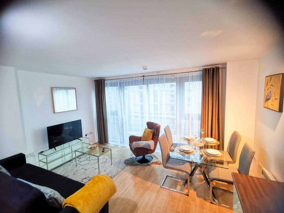 מנצ'סטר Lovely 2-Bedroom Apartment, Free Parking מראה חיצוני תמונה
